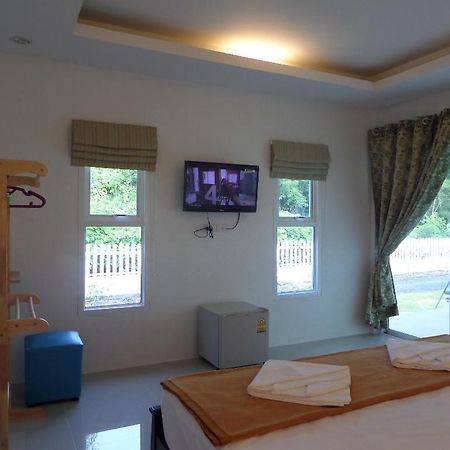 Lanta Triple Novel Hotel Koh Lanta Bagian luar foto