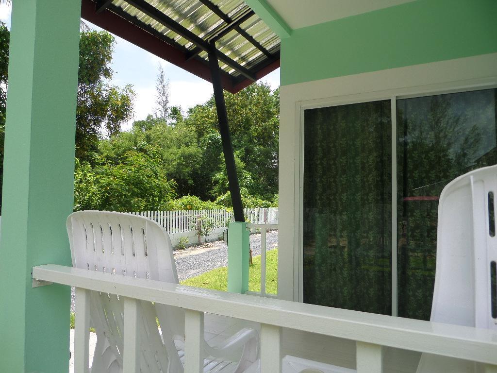 Lanta Triple Novel Hotel Koh Lanta Bagian luar foto