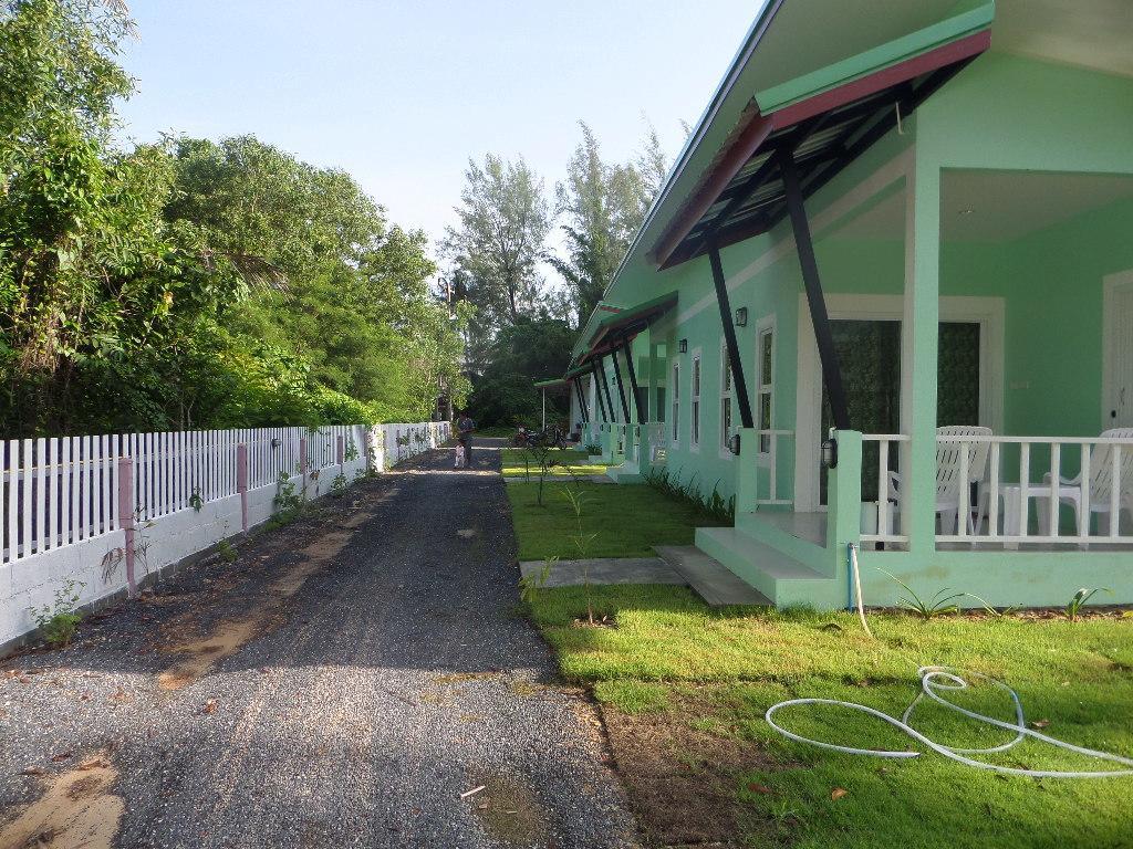 Lanta Triple Novel Hotel Koh Lanta Bagian luar foto